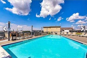 555 Massachusetts Ave NW, Unit Apt in Washington, DC - Foto de edificio - Building Photo