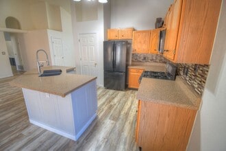 9215 Clinton Anderson Dr NW in Albuquerque, NM - Building Photo - Building Photo