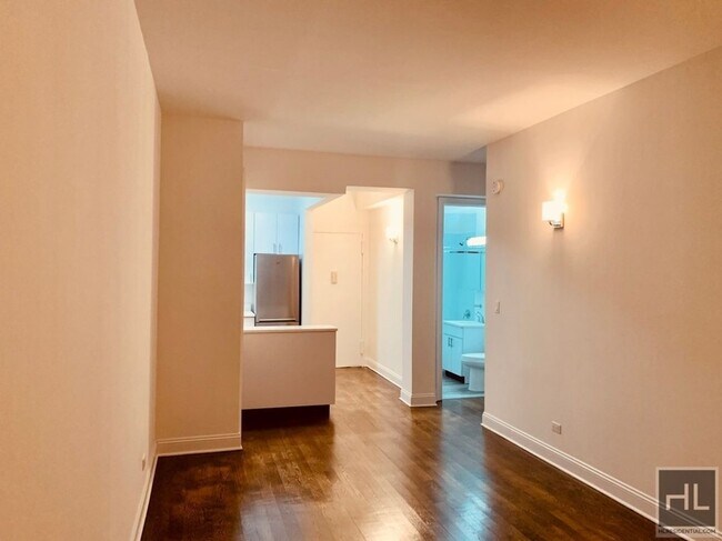 WEST 22 STREET, Unit 5K in New York, NY - Building Photo - Building Photo