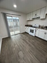 803 S Farmersville Blvd in Farmersville, CA - Building Photo - Building Photo