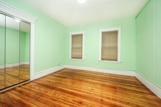 84 Rogers Ave, Unit 1 in Somerville, MA - Building Photo - Building Photo