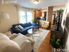 78 Ten Hills Rd, Unit 1 in Somerville, MA - Building Photo