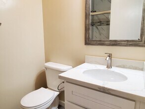 156 Lonetree Ct in Milpitas, CA - Foto de edificio - Building Photo