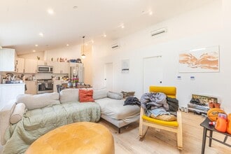 5055 Lincoln Ave in Los Angeles, CA - Building Photo - Building Photo