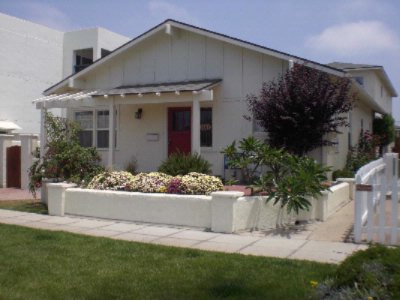 818 N Pacific St in Oceanside, CA - Building Photo