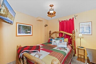 420 Sheridan Dr in Big Bear, CA - Building Photo - Building Photo