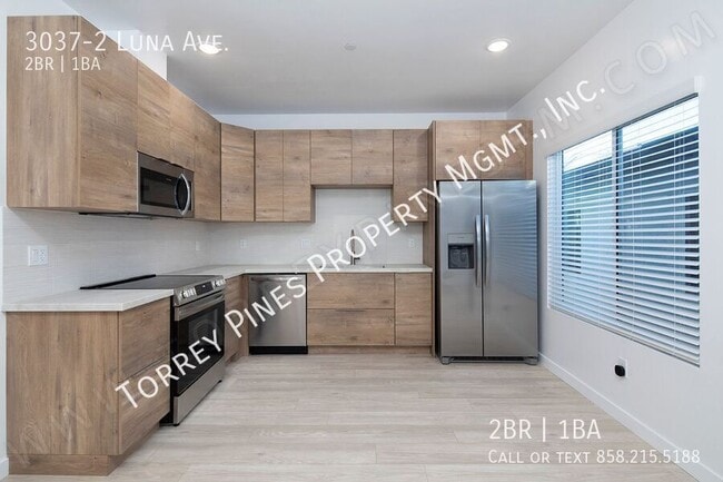 3037 Luna Ave in San Diego, CA - Building Photo - Building Photo