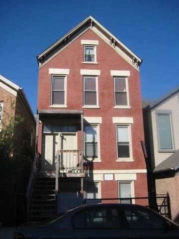 1736 West Beach in Chicago, IL - Building Photo