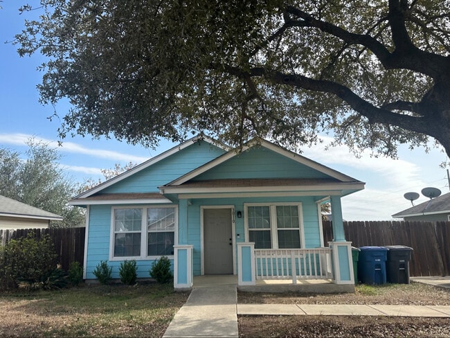 property at 3010 Ivy Ridge Ln