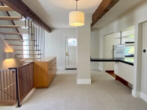 325 N 80th St in Seattle, WA - Building Photo - Building Photo