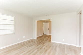 5601 Tampico Rd in Jacksonville, FL - Building Photo - Building Photo