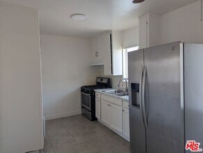 959 S Soto St in Los Angeles, CA - Building Photo - Building Photo