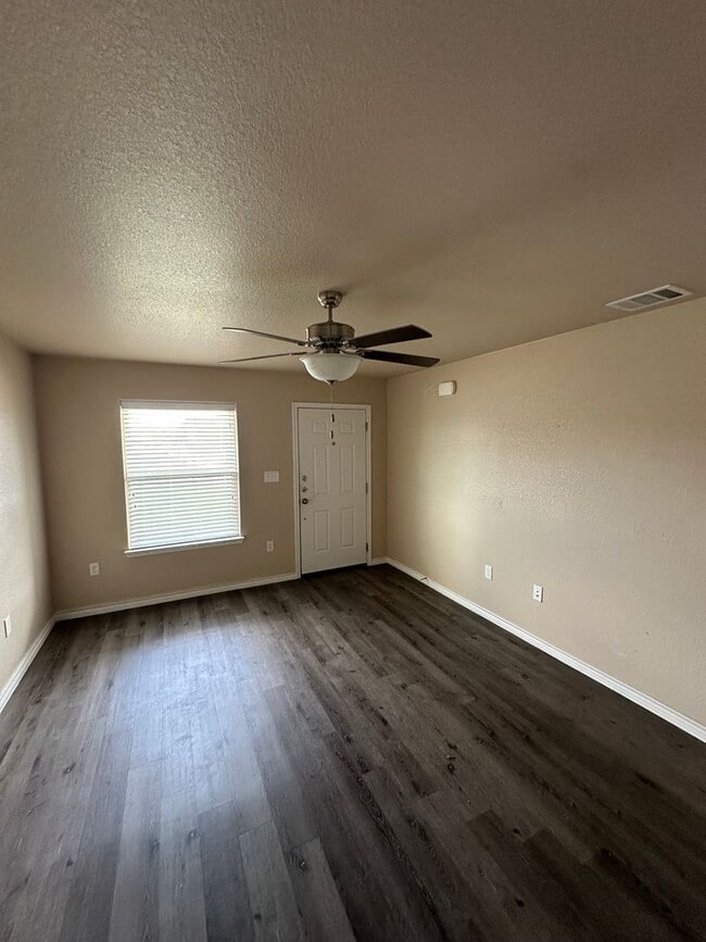 1018 B Zora Dr in Temple, TX - Building Photo - Building Photo