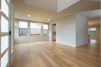 4077 233rd Pl SE in Sammamish, WA - Building Photo - Building Photo