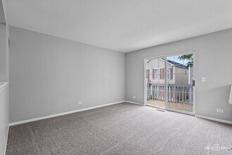911 Symphony Dr in Aurora, IL - Building Photo - Building Photo