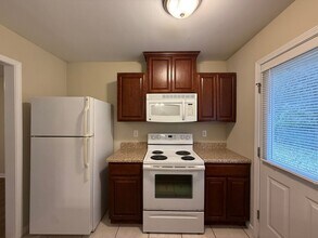 290 Janet Ave in Winston-Salem, NC - Building Photo - Building Photo