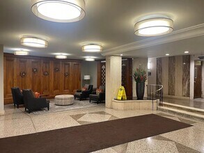 1111 University Blvd W, Unit 501 in Silver Spring, MD - Foto de edificio - Building Photo