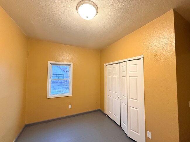 3108 Oakland Ave, Unit 3 in Minneapolis, MN - Building Photo - Building Photo