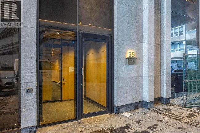15-415 Mercer St in Toronto, ON - Building Photo - Building Photo