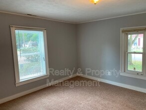 401 Poplar St in Graham, NC - Building Photo - Building Photo