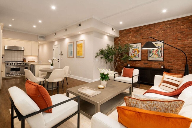 49 W 16th St