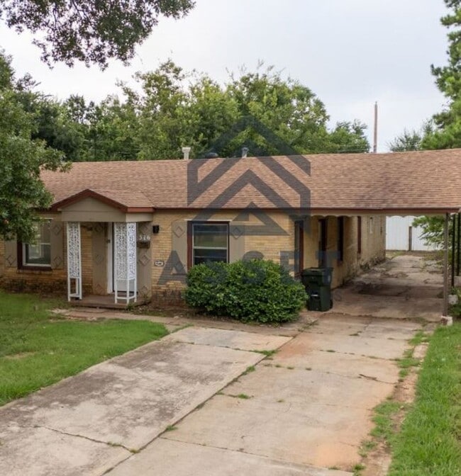 316 E Harmon Dr in Midwest City, OK - Building Photo - Building Photo