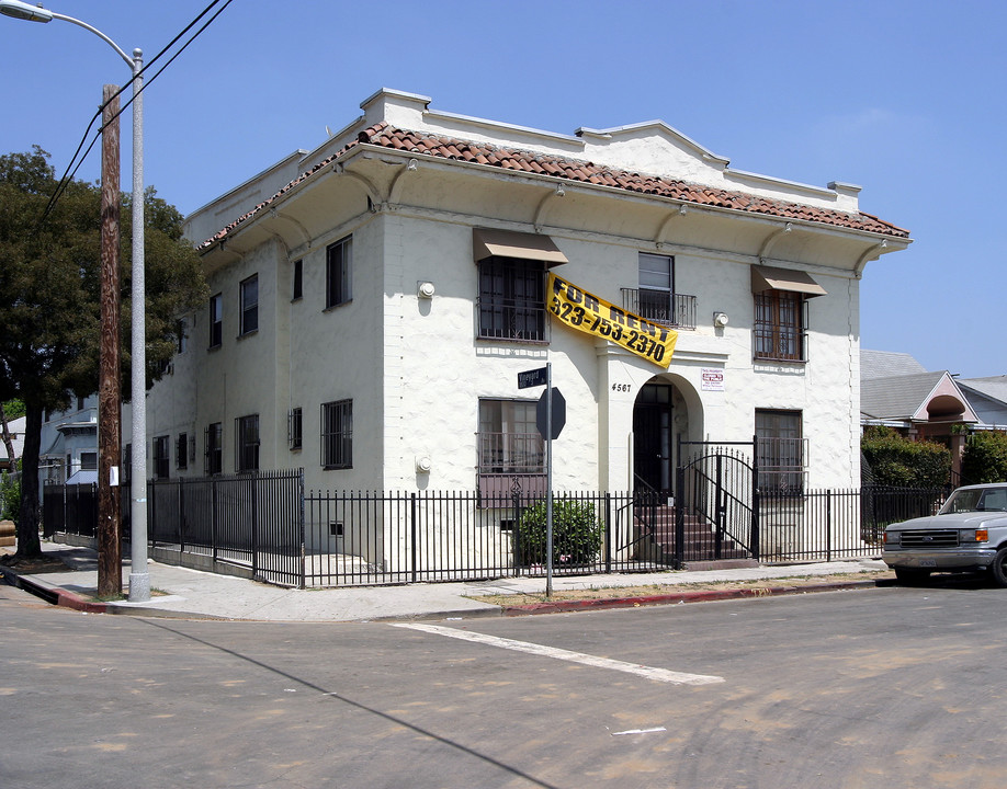 4567 Pickford St in Los Angeles, CA - Foto de edificio