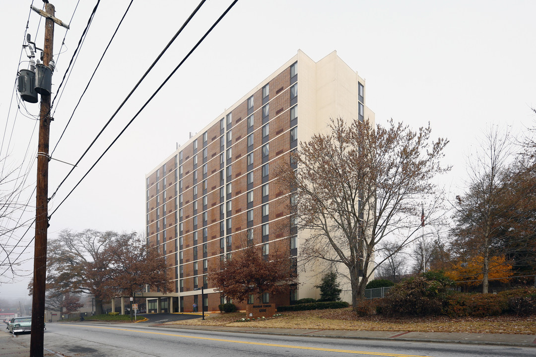 Branan Towers in Atlanta, GA - Foto de edificio