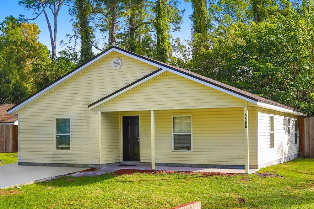 9105 11th Ave in Jacksonville, FL - Foto de edificio