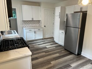 673 Harrison Ave in Akron, OH - Building Photo - Building Photo