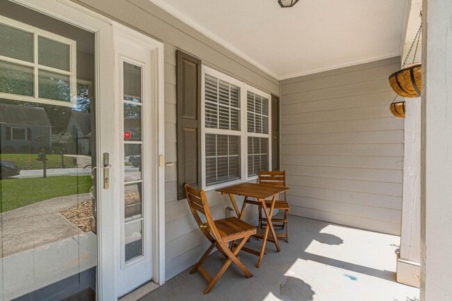 property at 2458 Crestview Ave