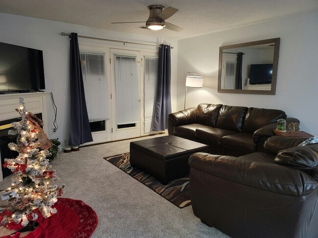 property at 3126 Alexander Pl