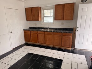 1107 E Frye Ave in Peoria, IL - Building Photo - Building Photo