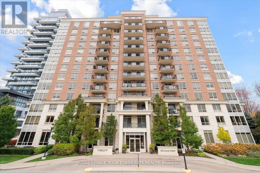 1103 Leslie St in Toronto, ON - Building Photo