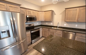 Latitude 40 Flats in Ashland, OH - Building Photo - Building Photo