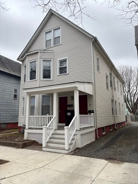 32 Mechanic St in New Haven, CT - Building Photo