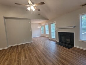 317 Buckeye Dr in Raeford, NC - Building Photo - Building Photo