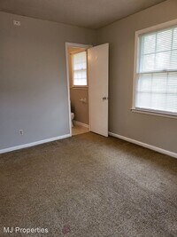 1221 Kathy Ln SW photo'