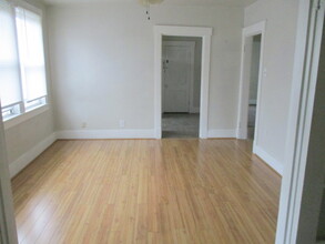 205 Wayne St, Unit 1st Floor in Baden, PA - Building Photo - Building Photo