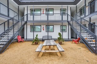 4702 San Jacinto St, Unit 1 in Dallas, TX - Building Photo
