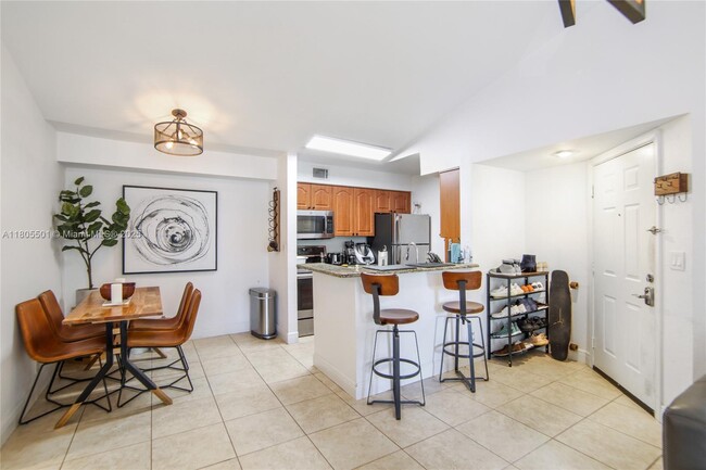2796 S University Dr in Davie, FL - Building Photo - Building Photo