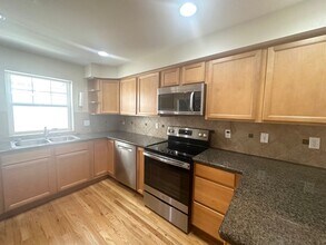 13802 Greenwood Ave N in Seattle, WA - Building Photo - Building Photo