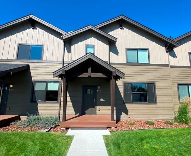 property at 542 Colorado Ave