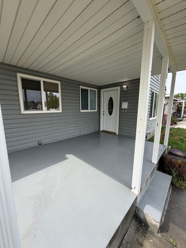 property at 1133 Iowa Ave