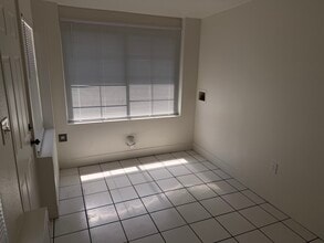 4825 Burgundy Ln in Orlando, FL - Foto de edificio - Building Photo