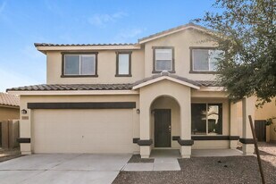 7203 W Illini St in Phoenix, AZ - Building Photo