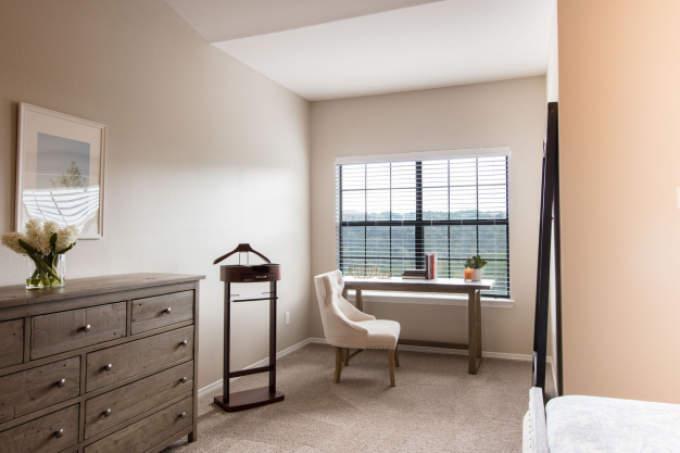 5217 Old Spicewood Springs Rd in Austin, TX - Foto de edificio