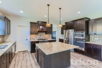 3408 Ridgestone Way in Woodbury, MN - Building Photo - Building Photo