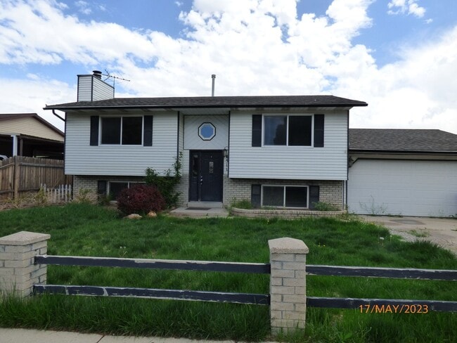 6511 Clematis Way in West Jordan, UT - Building Photo - Building Photo