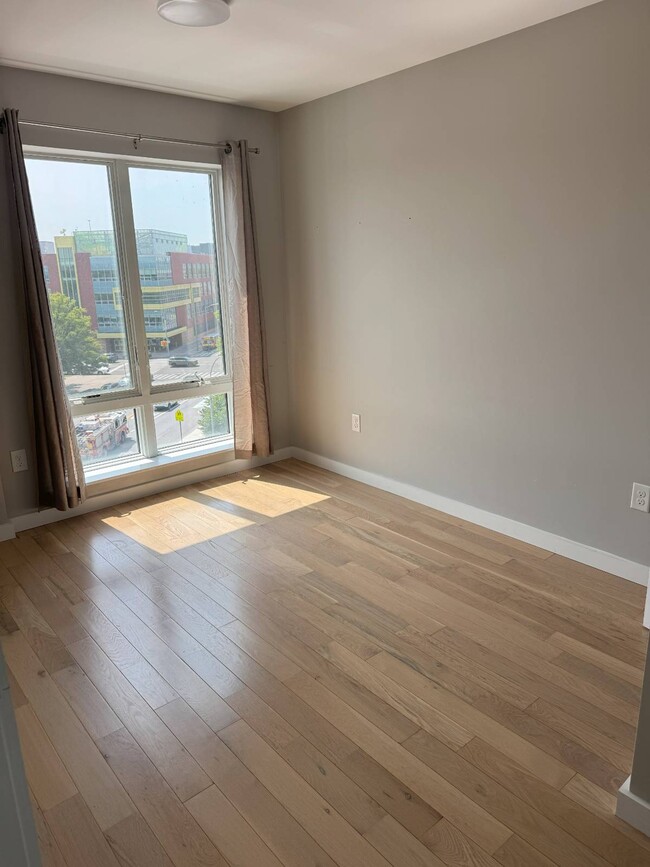 7504 Bay Pkwy in Brooklyn, NY - Building Photo - Building Photo